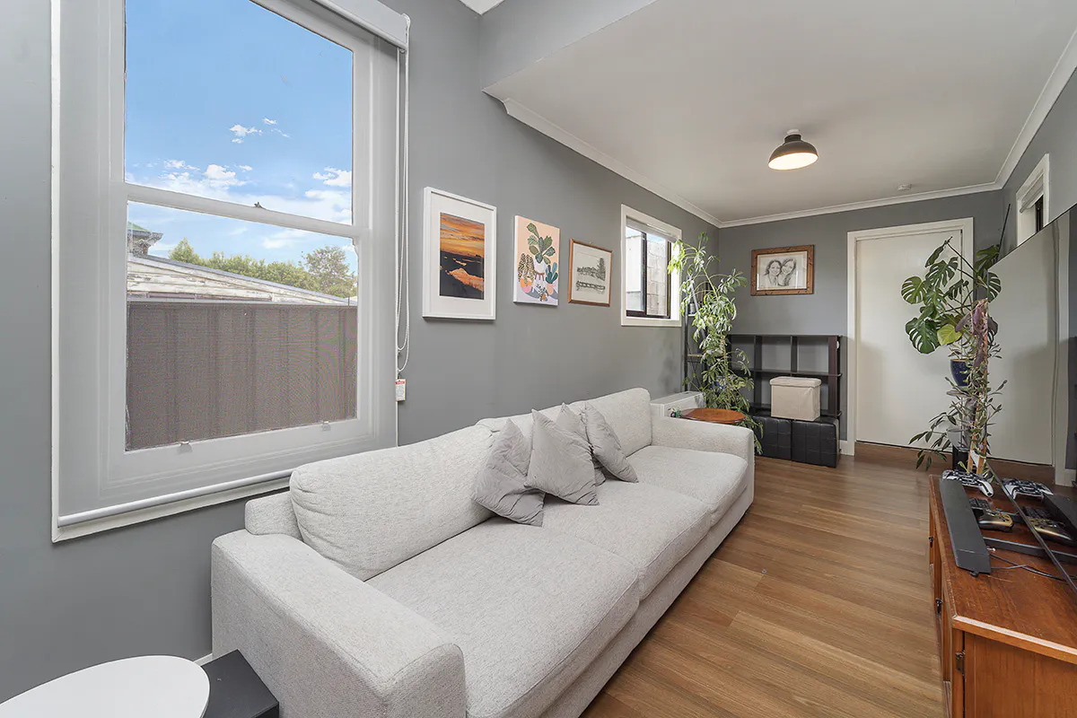 9 Clarence Street — photo 6 of 13