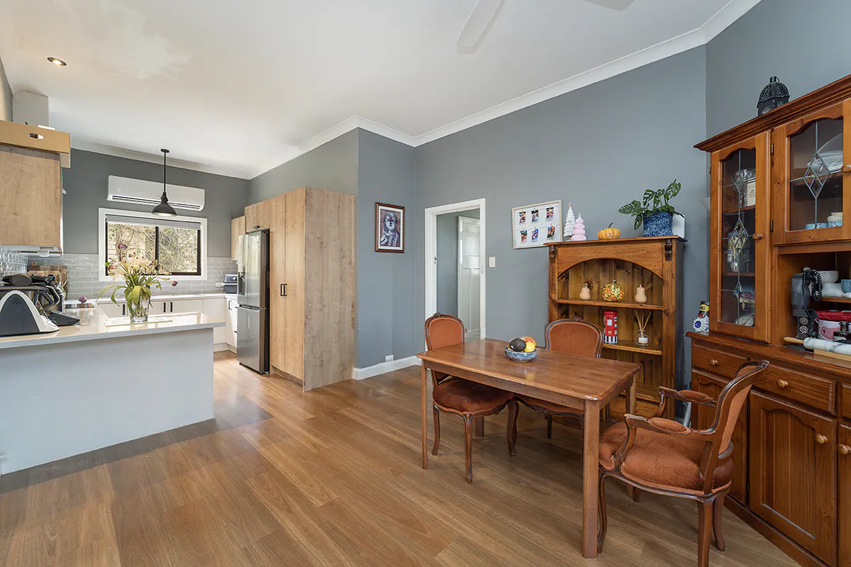 9 Clarence Street — photo 3 of 13