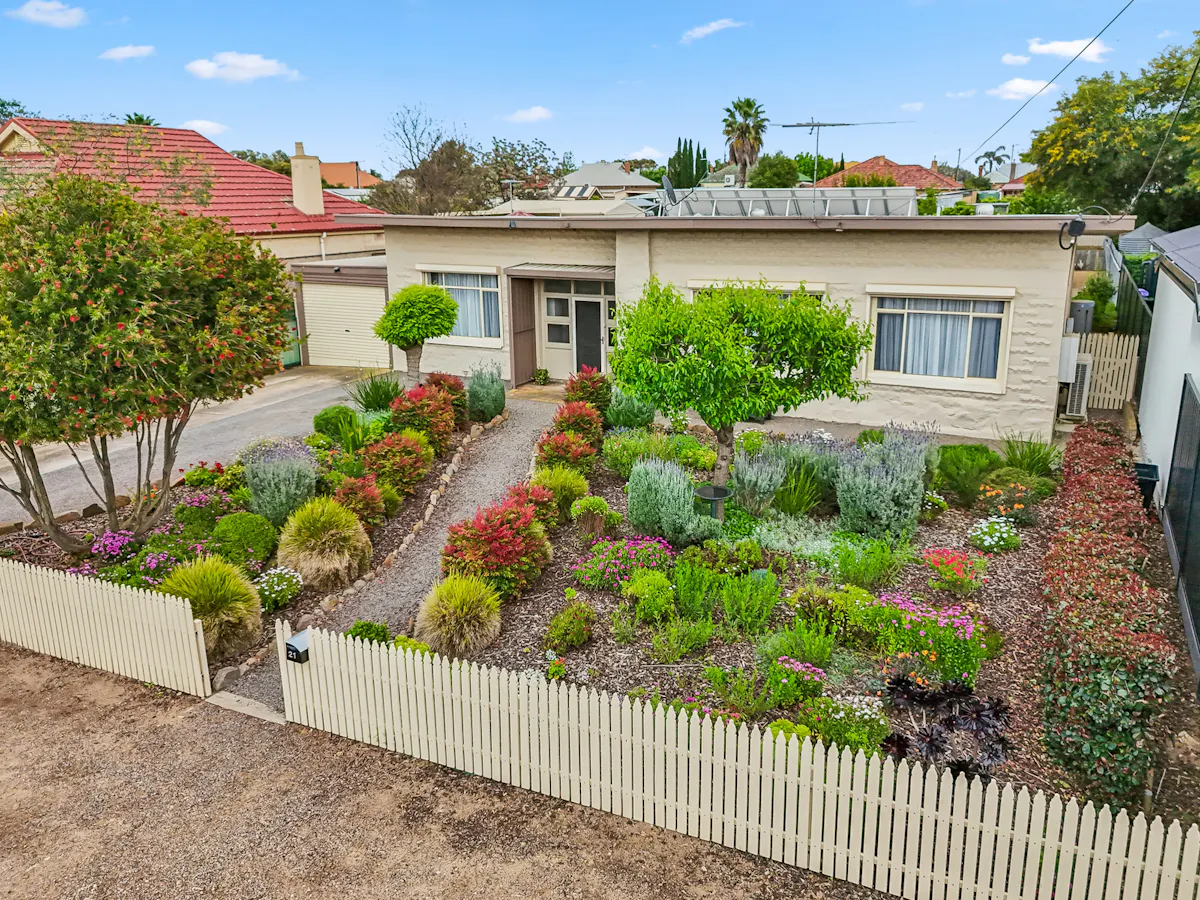 21 Slade Street — photo 2 of 30