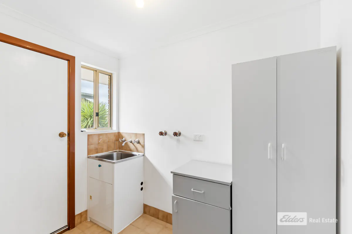 2 Cumberland Road — photo 10 of 19