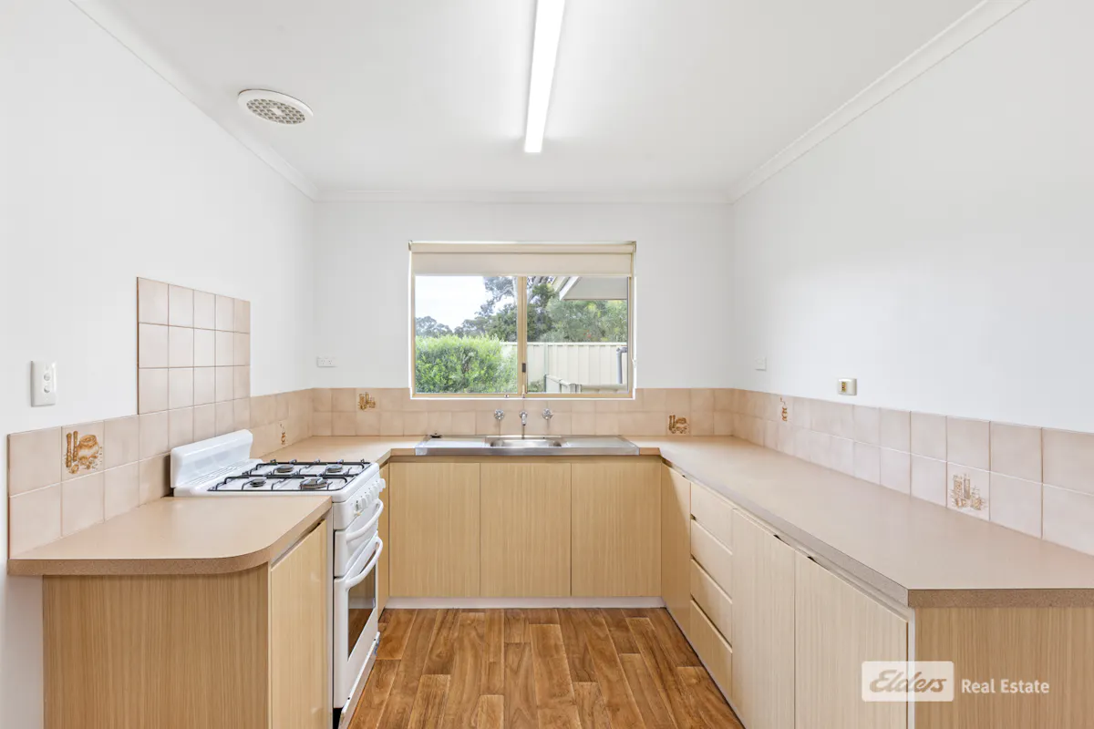 2 Cumberland Road — photo 6 of 19
