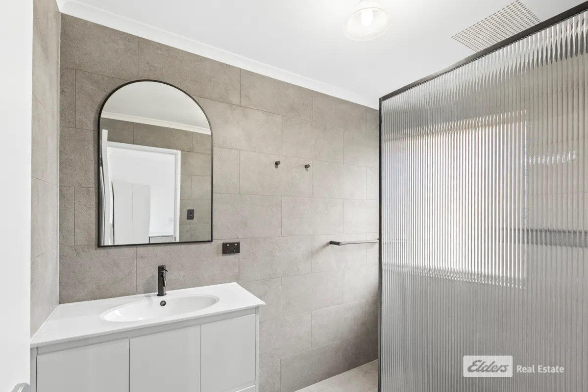 2 Cumberland Road — photo 9 of 19