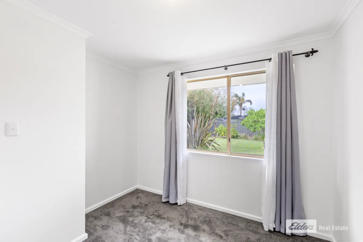 2 Cumberland Road — photo 14 of 19