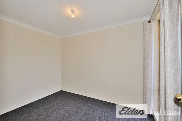 11/5 Merope Close — photo 8 of 12