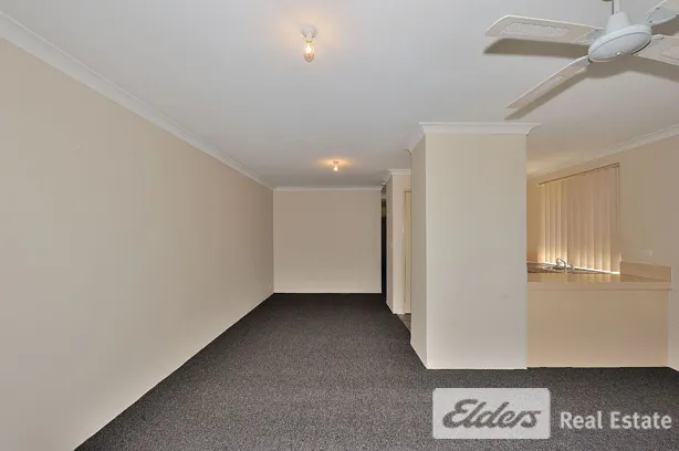 11/5 Merope Close — photo 3 of 12