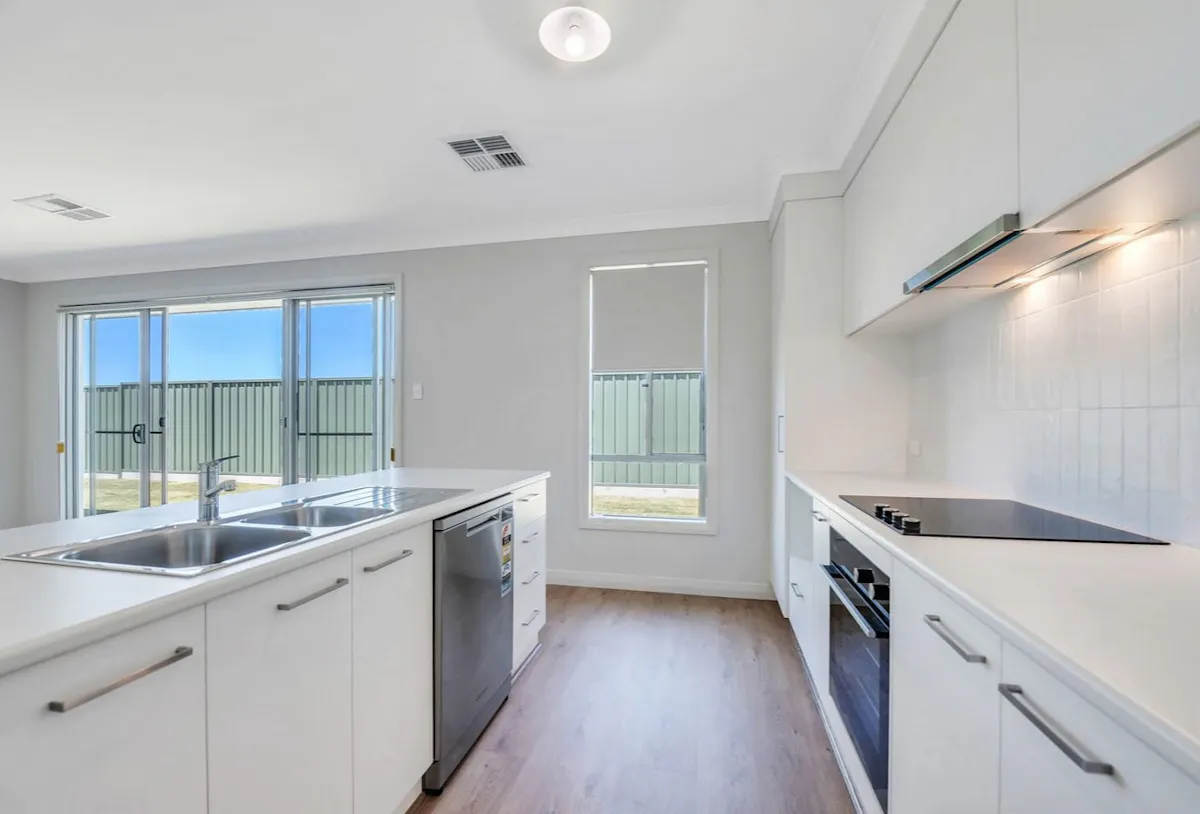 29 Eagle Way — photo 7 of 17