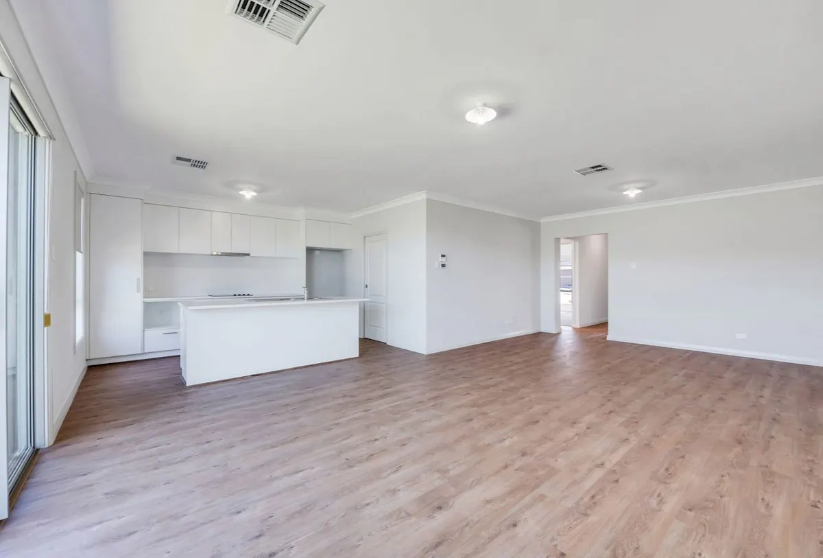 29 Eagle Way — photo 4 of 17