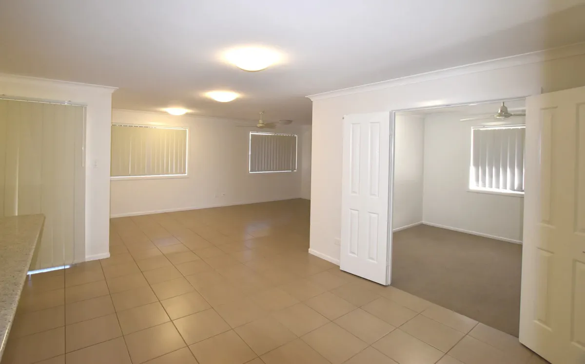 10 Windjana Court — photo 3 of 6