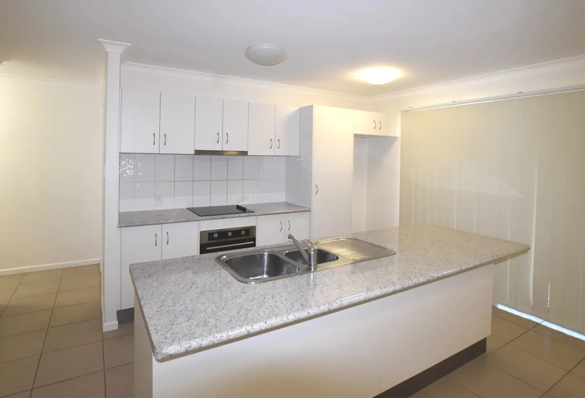 10 Windjana Court — photo 5 of 6