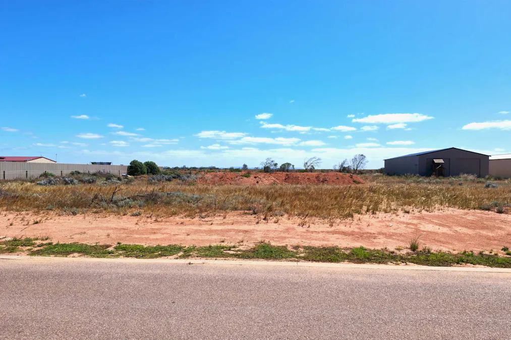 26 Fairclough Crescent, Whyalla Jenkins, SA, 5609 - Image 3