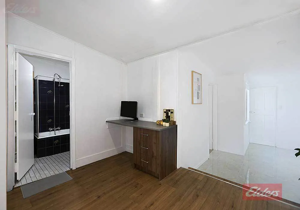 12 Kipling Street — photo 8 of 9