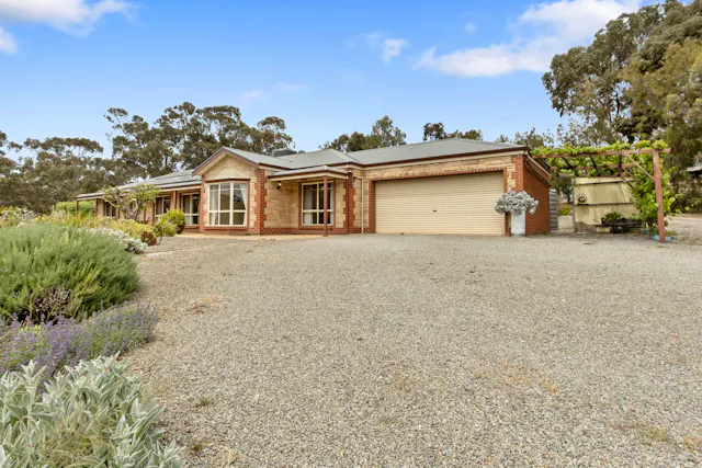 136 White Hut Road — photo from Elders Real Estate Clare Valley and Balaklava