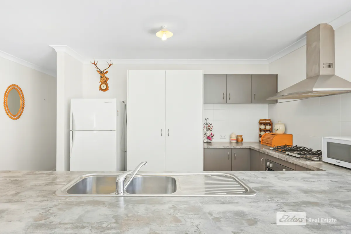 24 Elizabeth Street — photo 6 of 26