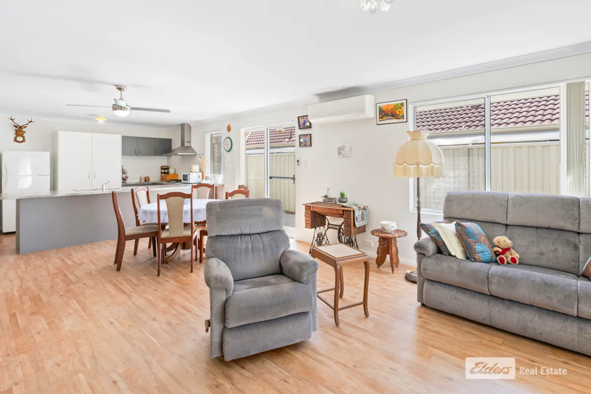 24 Elizabeth Street — photo 10 of 26