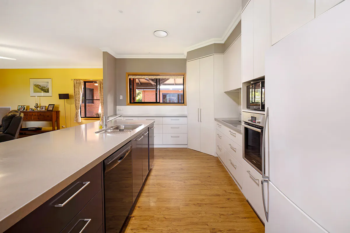 53 Leura Lane — photo 4 of 30