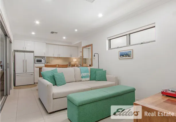 8/82 Lewington Street — photo 9 of 19