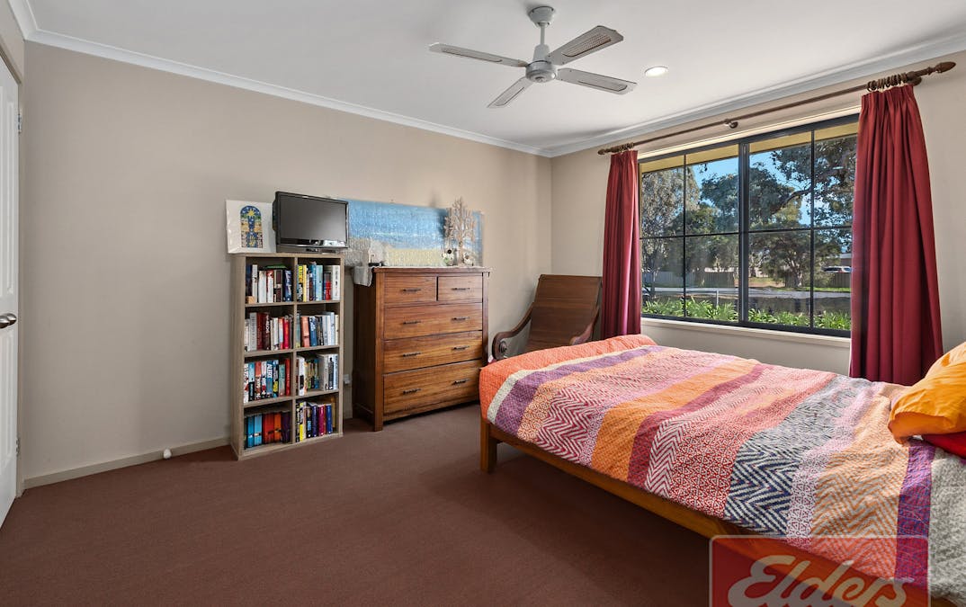 70 Johnson Street, Oxley, VIC, 3678 - Image 29