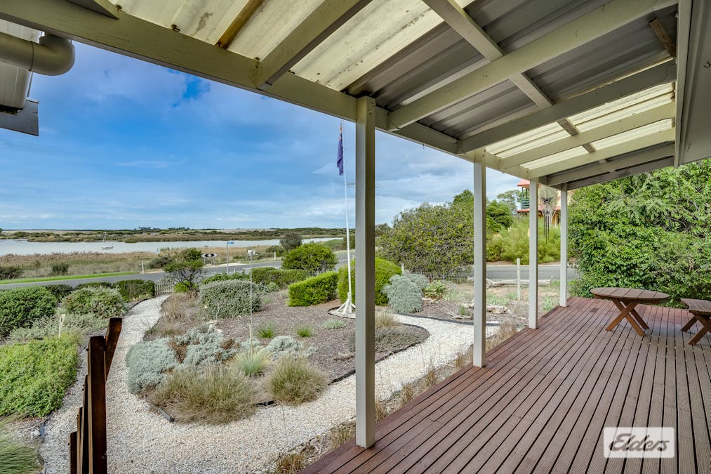 90 Island View Drive, Clayton Bay, SA, 5256 Sold Elders Real Estate