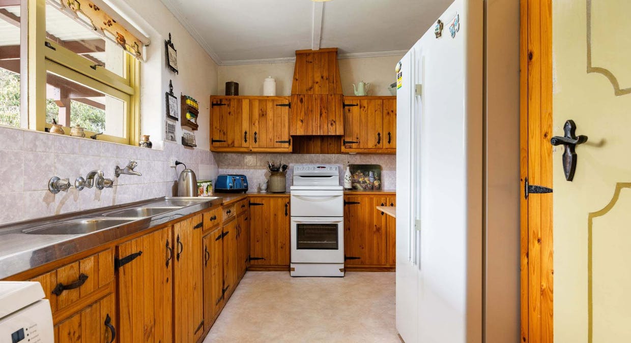 128 Penrice Road, Penrice, SA, 5353 - Image 15