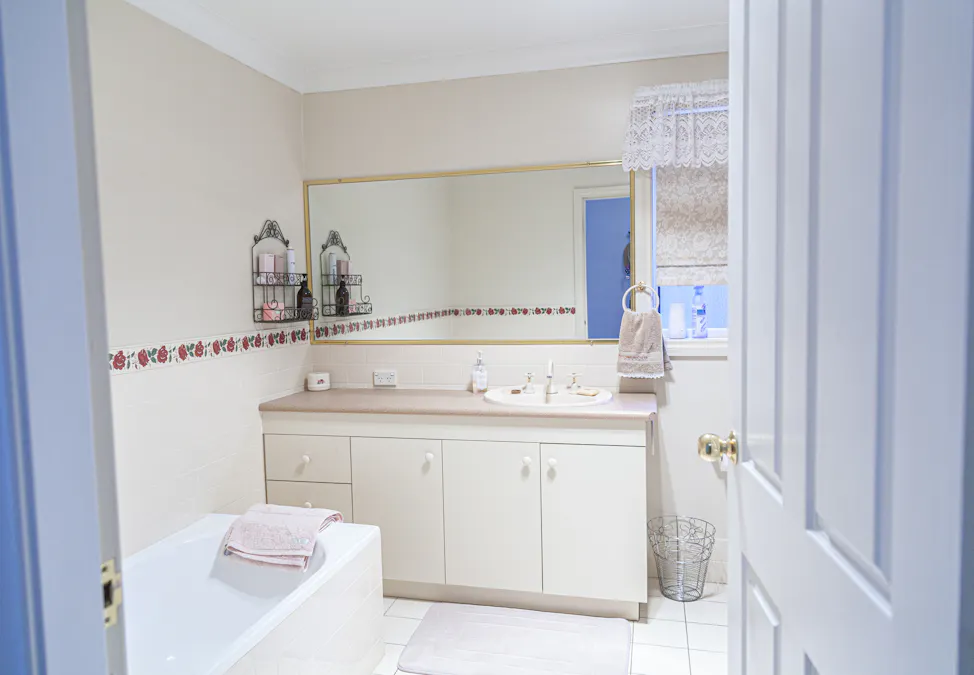 134 Nasmyth Street, Young, NSW, 2594 - Image 8