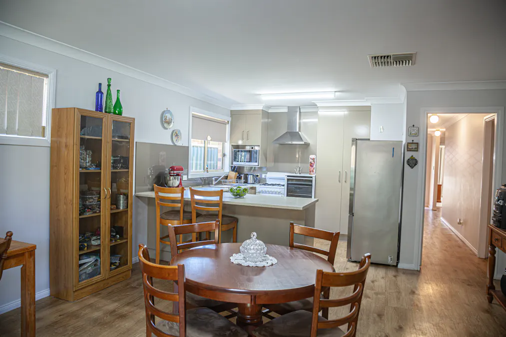 134 Nasmyth Street, Young, NSW, 2594 - Image 9