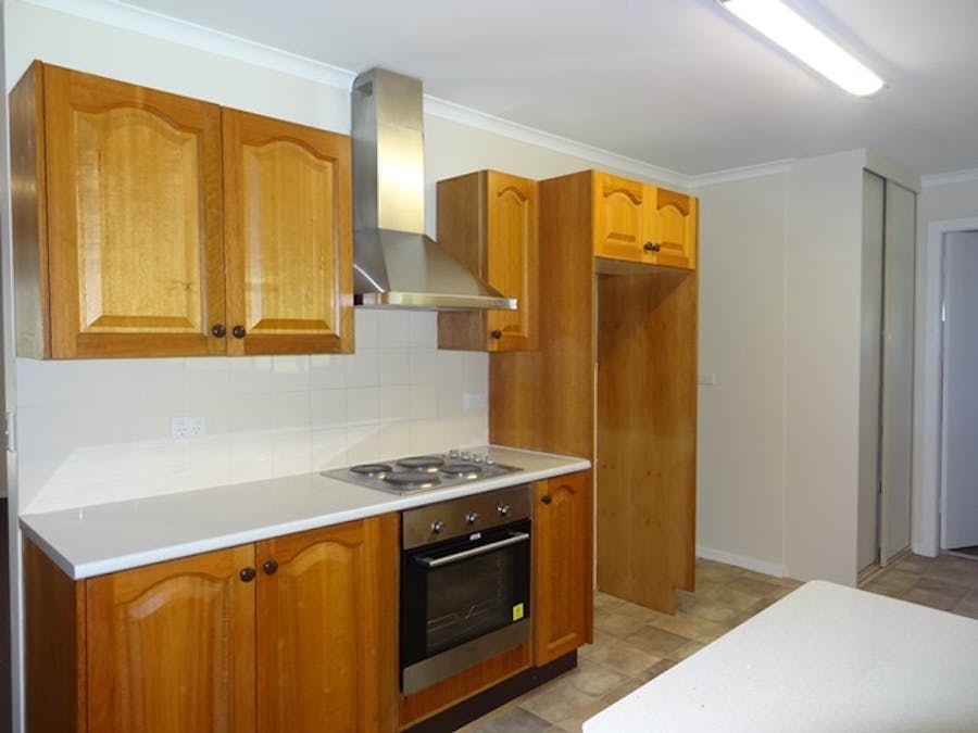 11 Minna Place, Bathurst, NSW, 2795 - Image 2