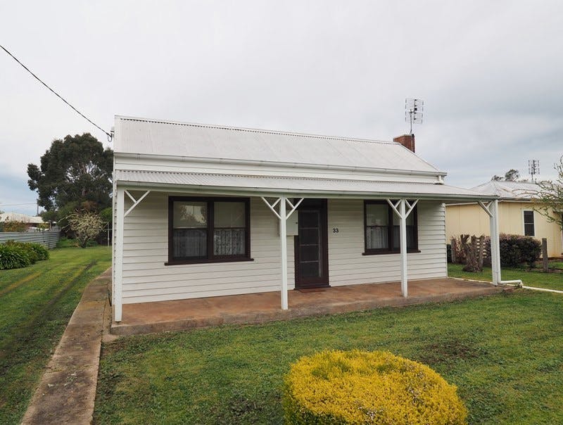 33 Hopetoun Street, Mortlake, VIC, 3272 Sold Elders Real Estate