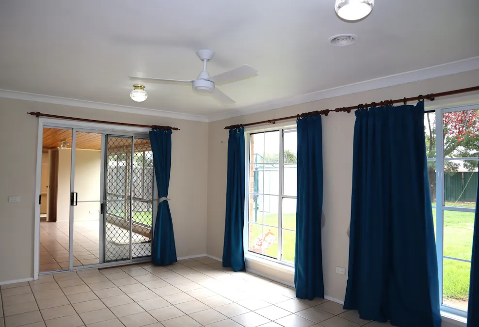 12 Miriyan Drive, Bathurst, NSW, 2795 - Image 7