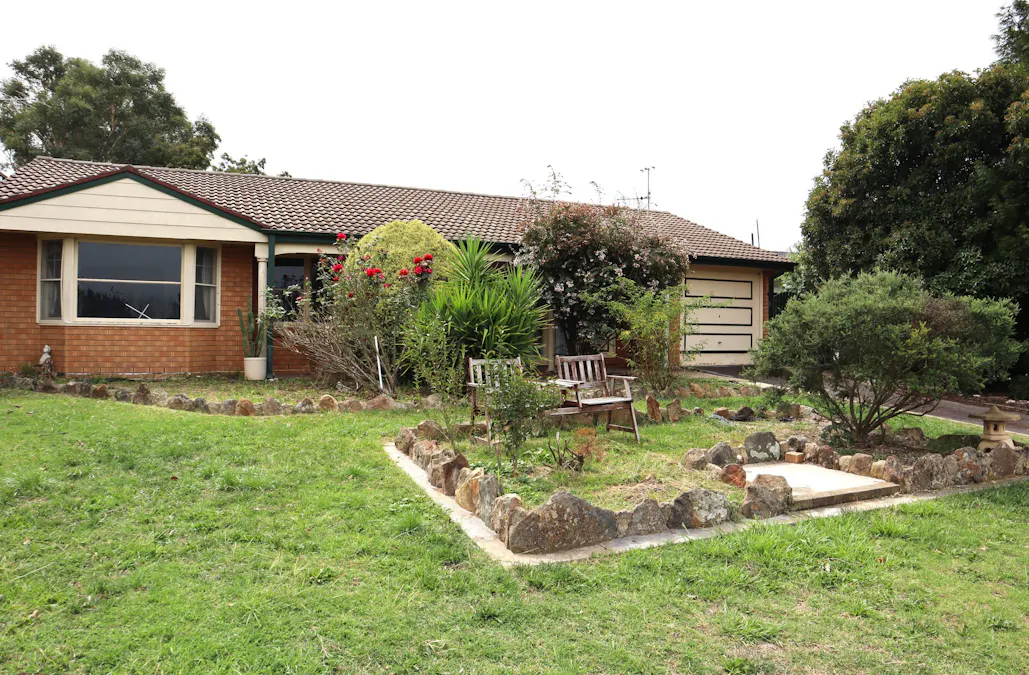 12 Miriyan Drive, Bathurst, NSW, 2795 - Image 1