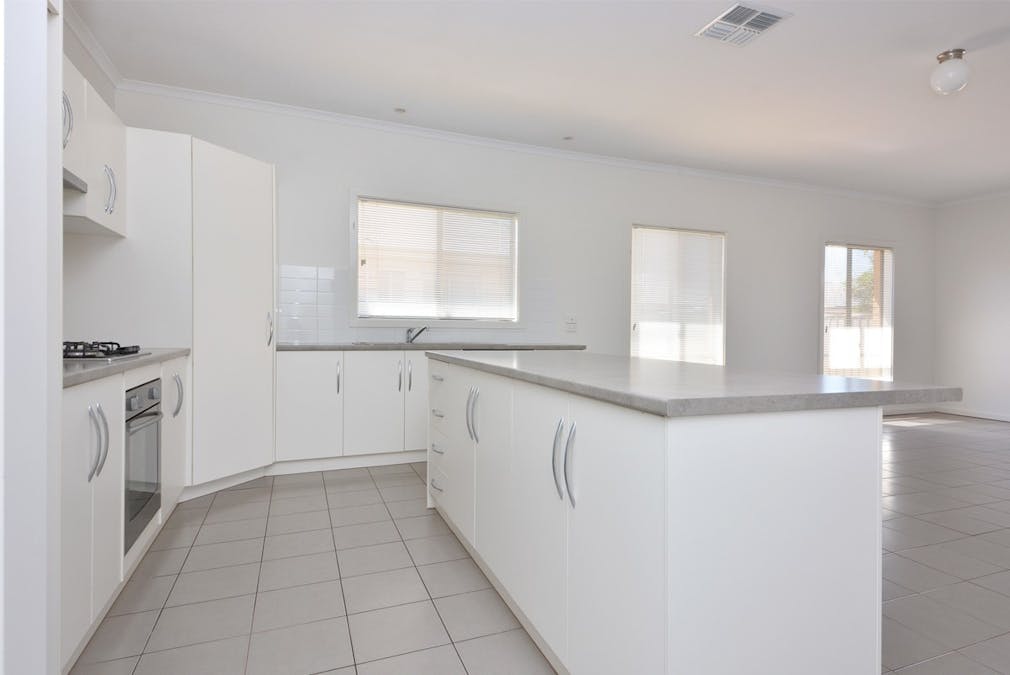 45 Jensen Avenue, Whyalla Jenkins, SA, 5609 - Image 9