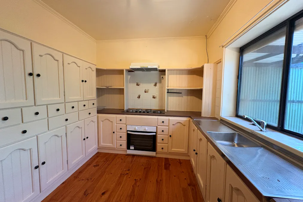 24 Patten Street, Whyalla Stuart, SA, 5608 - Image 4