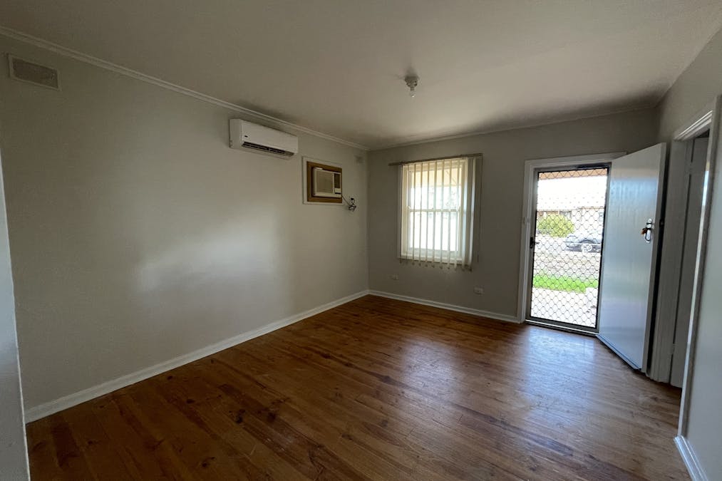 50 Taylor Street, Whyalla Stuart, SA, 5608 - Image 2