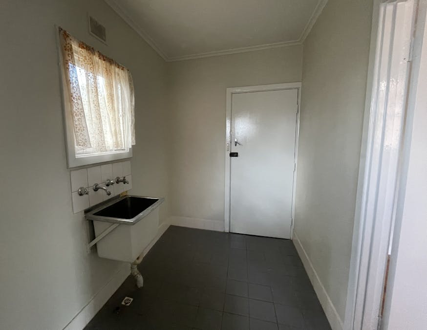 50 Taylor Street, Whyalla Stuart, SA, 5608 - Image 9