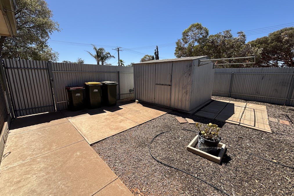 39 Clark Crescent, Whyalla Norrie, SA, 5608 - Image 17