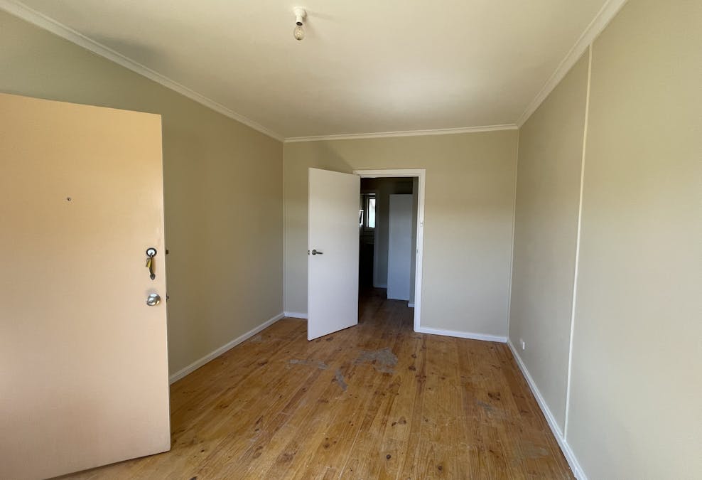 25 Havelberg Street, Whyalla Stuart, SA, 5608 - Image 2