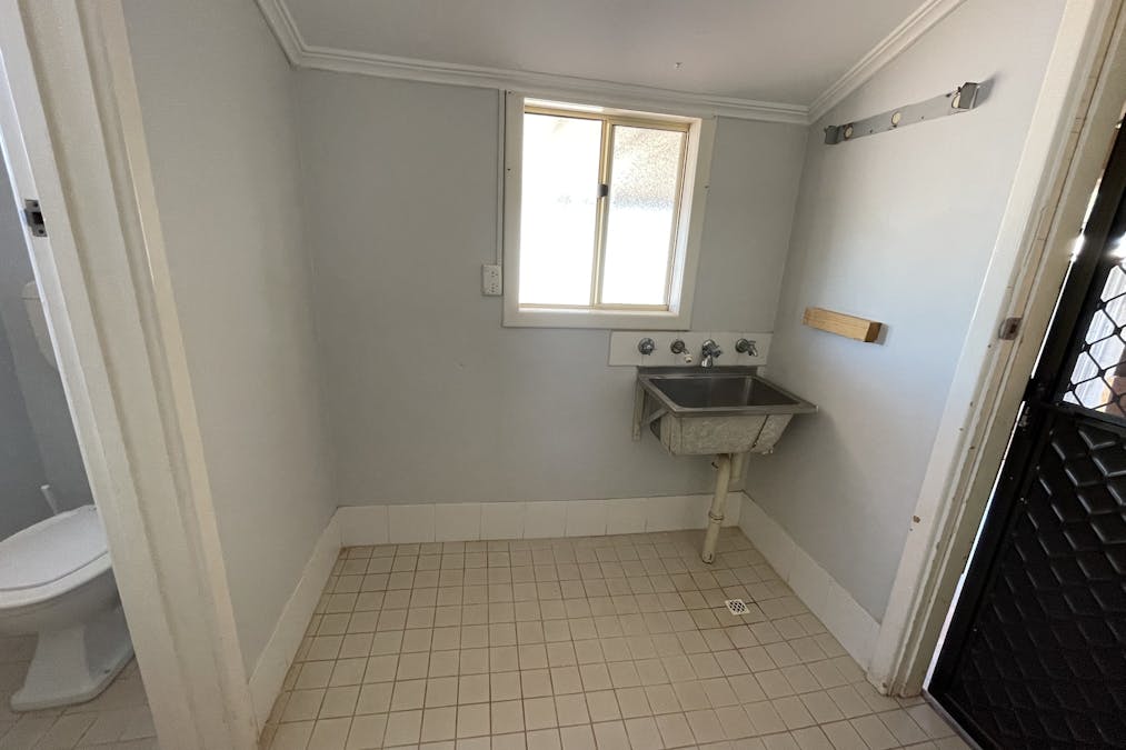 1 Charles Avenue, Whyalla Norrie, SA, 5608 - Image 8