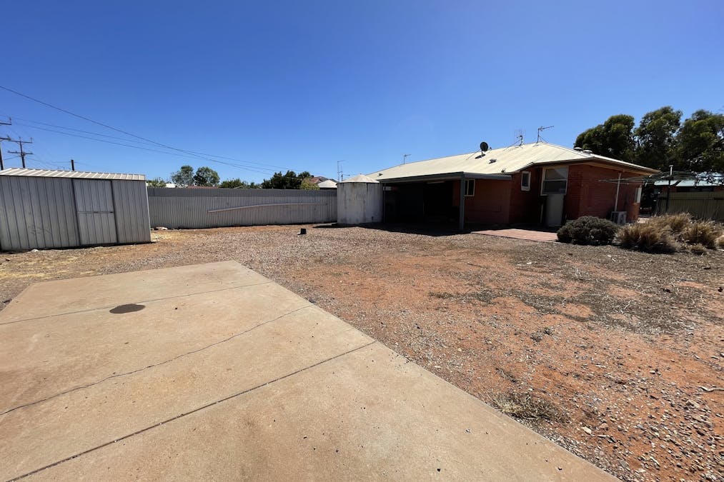 1 Charles Avenue, Whyalla Norrie, SA, 5608 - Image 9