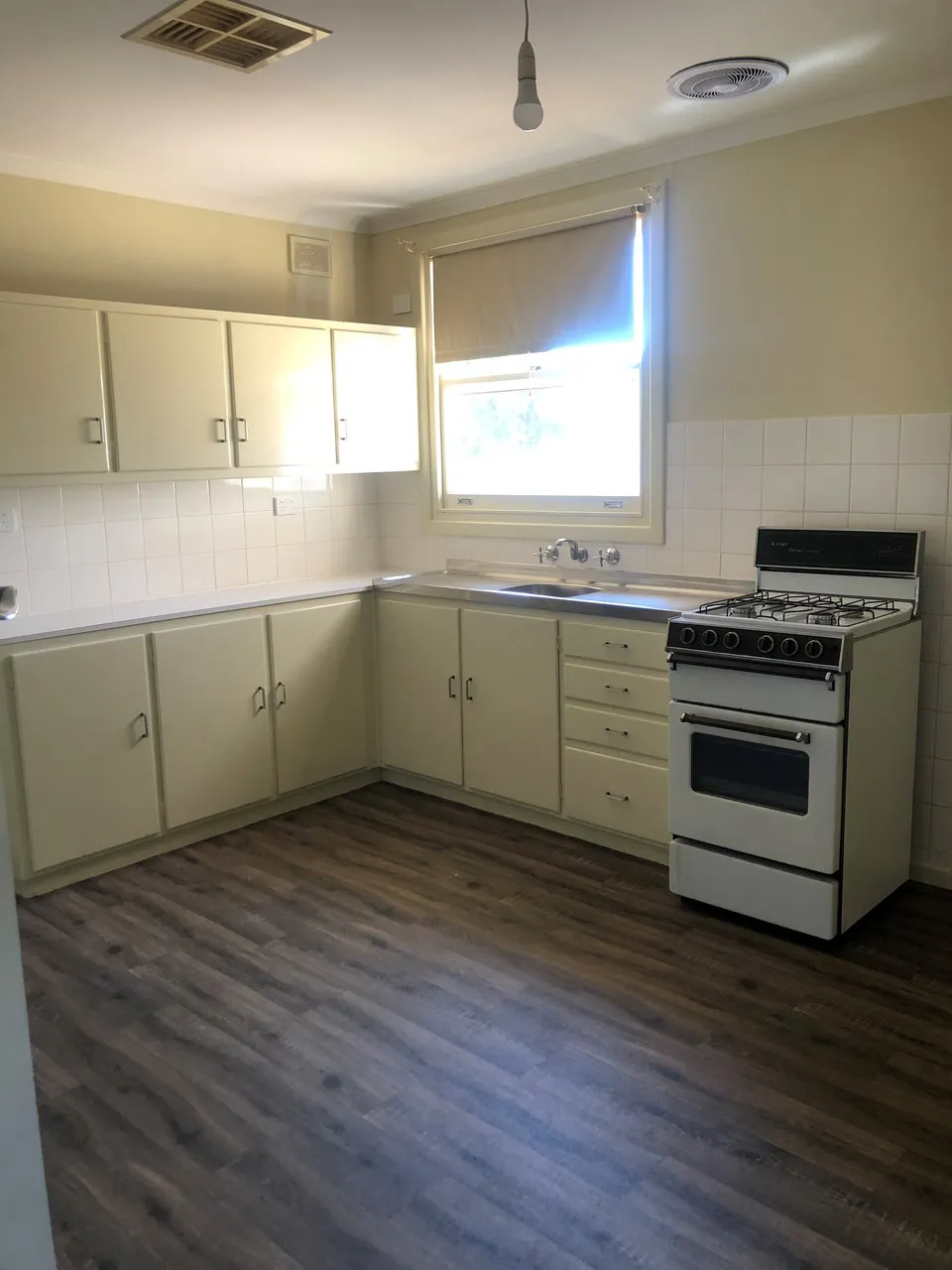28 Brodie Street — photo 5 of 11