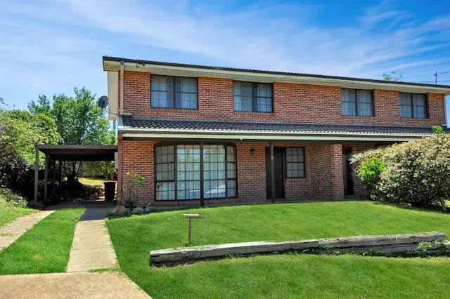 31 Blandford Street — photo from Elders Nicoll & Ireland