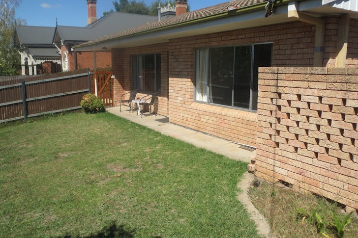 1/240 Russell Street, Bathurst, NSW, 2795