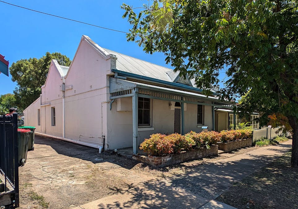 121 Stewart Street, Bathurst, NSW, 2795 - Image 2