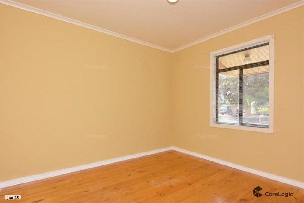 24 Mebberson Street, Whyalla Norrie, SA, 5608 - Image 6