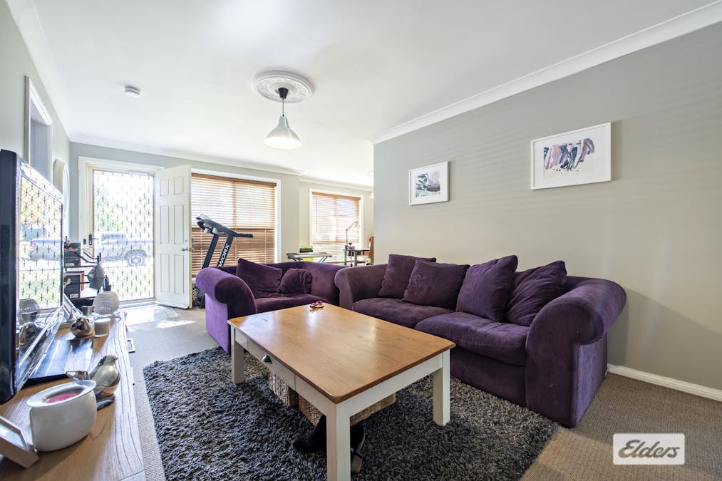 7 Lindsay Place, Dubbo, NSW, 2830 - Image 2