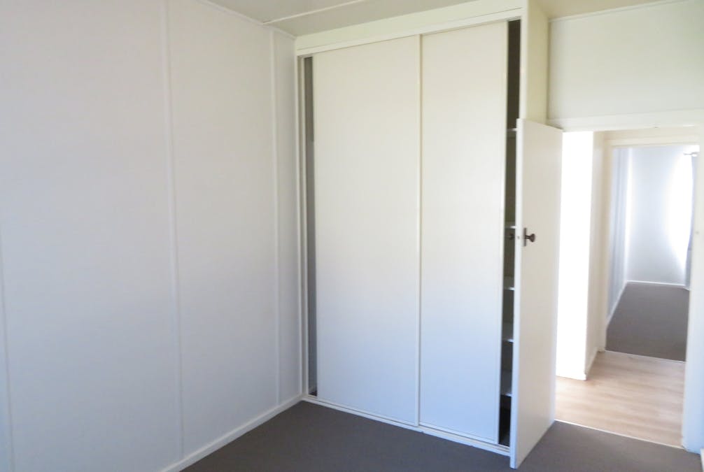 8 Mckenzie Place, West Bathurst, NSW, 2795 - Image 8
