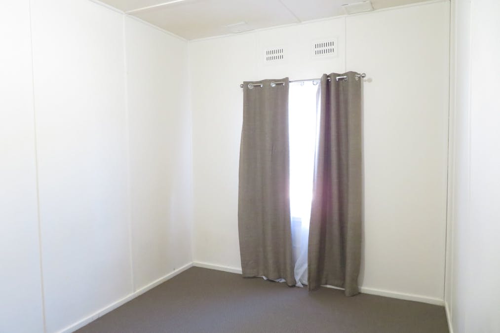 8 Mckenzie Place, West Bathurst, NSW, 2795 - Image 11