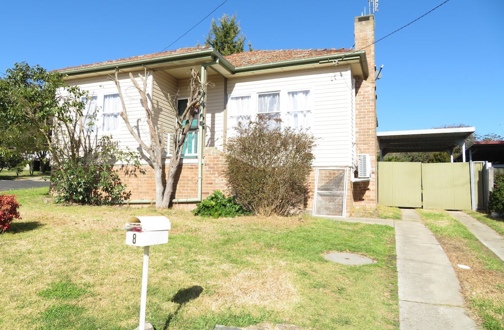 8 Mckenzie Place, West Bathurst, NSW, 2795 - Image 1