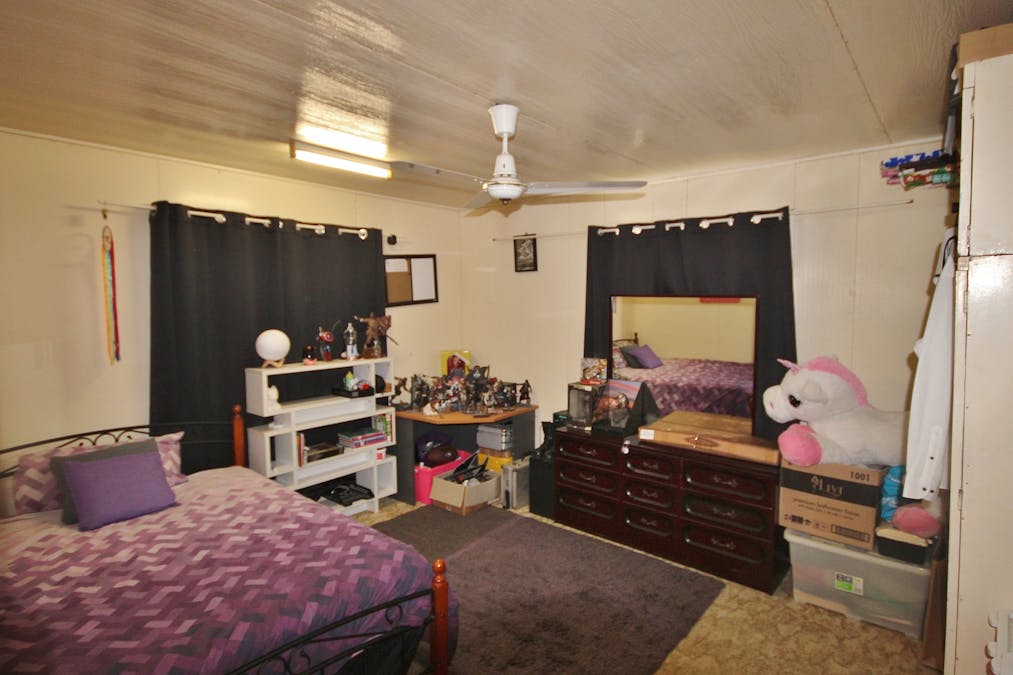 1 Swan Street, Dalby, QLD, 4405 - Image 8