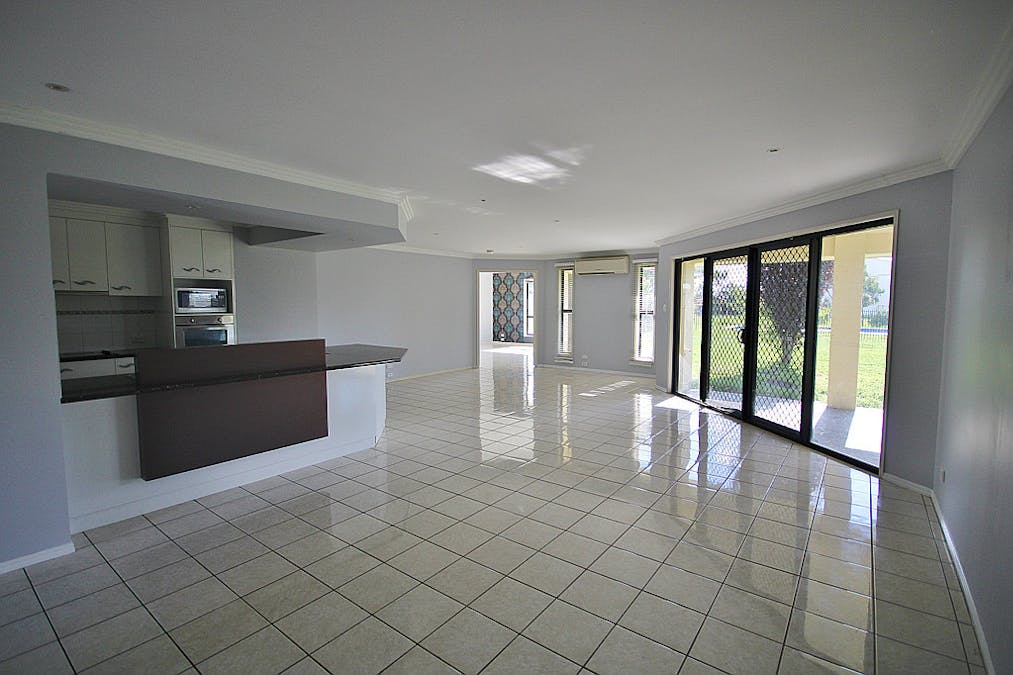 18 Watt Street, Dalby, QLD, 4405 - Image 3