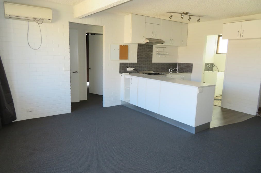 6/110 George Street, Bathurst, NSW, 2795 - Image 2