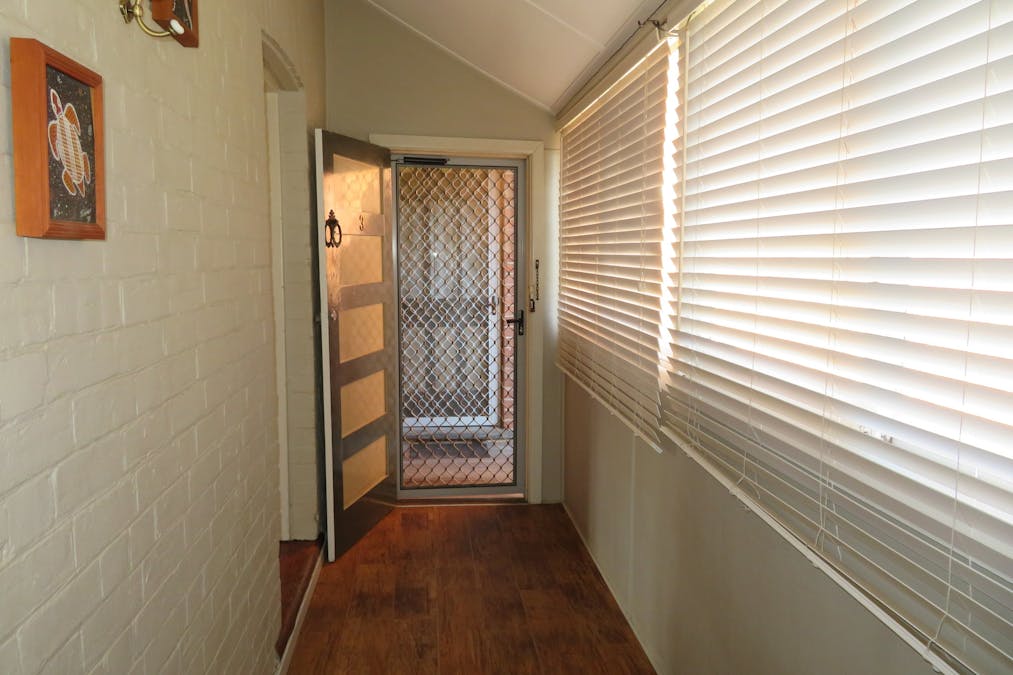 3/113 Keppel Street, Bathurst, NSW, 2795 - Image 2
